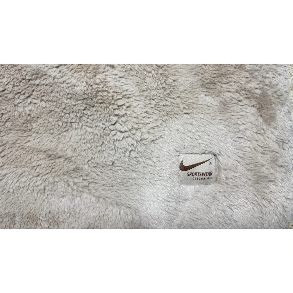 Nike Sportswear Faux Fur Blanket Brown Swoosh Logo Velvet Micromink DO3793-200